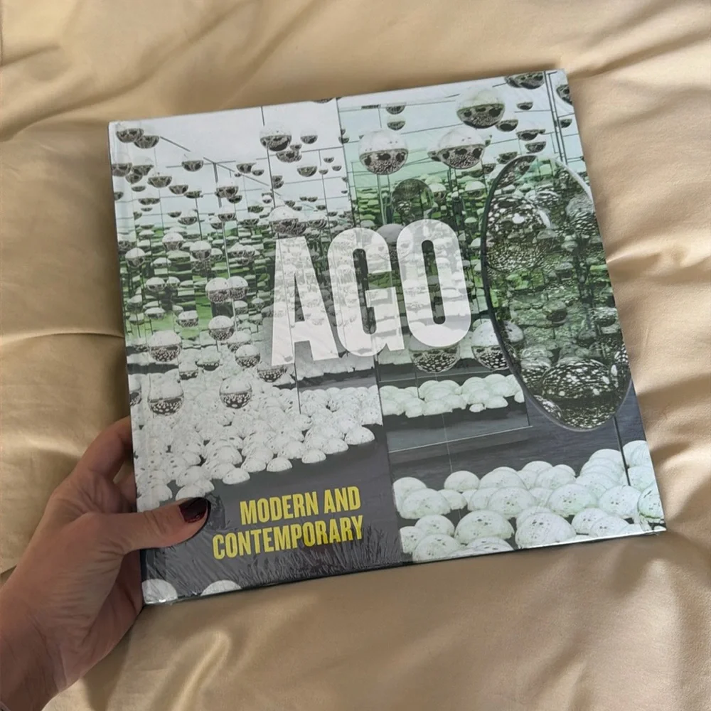 🗽2 New in Plastic | AGO | Coffee Table Books (2)